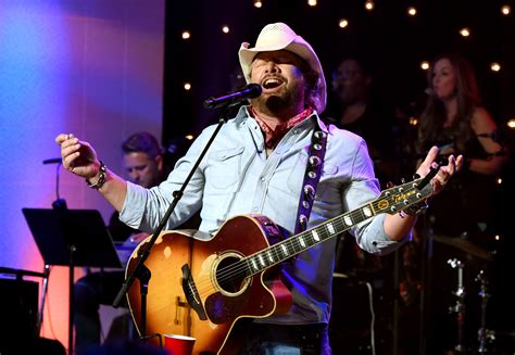 Toby Keith To Revisit First Hit On Shouldve Been A Cowboy Xxv Tour
