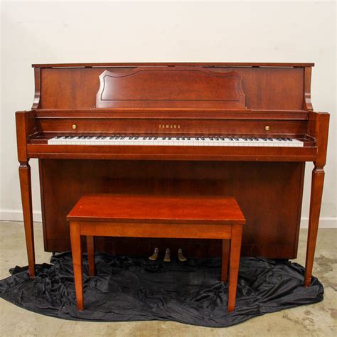 Yamaha M450 Cherry Console Piano — Alamo Music Center
