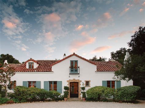 25+ Rumah Gaya Eropa Klasik, Konsep Terkini!