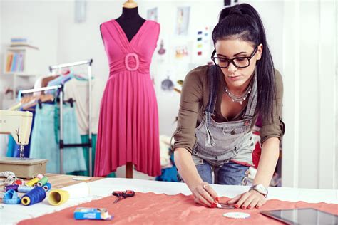 How To Become A Famous Fashion Designer At A Young Age