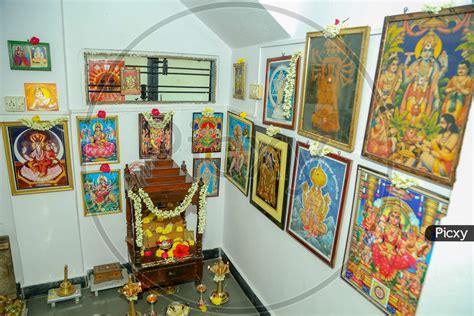 Image Of Hindu God Idols And Photo Frames At Pooja Rooms Dl685994 Picxy