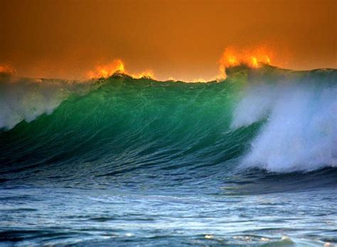Pin By Lori Seaman On Incredible Ocean Waves Ocean Waves Waves Ocean