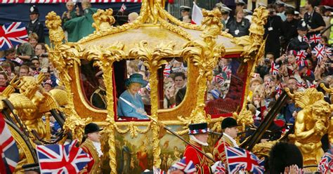 Four Day Bank Holiday Weekend To Celebrate Queens Platinum Jubilee In