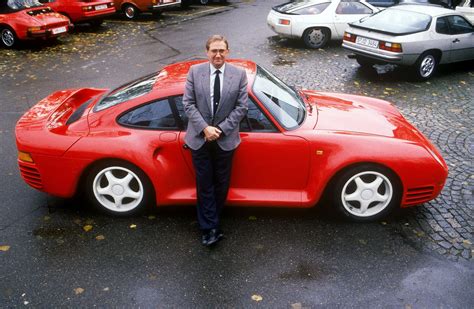 The Porsche 959s History Was Way More Of A Disaster Than You Know