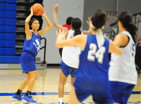 Solano College Womens Basketball Team Will Be Young In 2017 18 Times