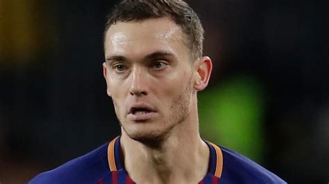 ex arsenal star thomas vermaelen lined up for premier league return from barcelona by