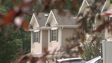 Neighbors React To Sex Offender Breaking Into Homes
