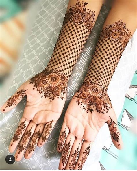 Simple Mehndi Design For Brides Who Like To Keep It Minimal Real