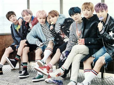 Bts first came to prominence after winning big hit's hit it auditions in 2010 and 2011, establishing their final lineup in 2012. 공식 BTS 스레드 Official BTS Thread | allkpop Forums