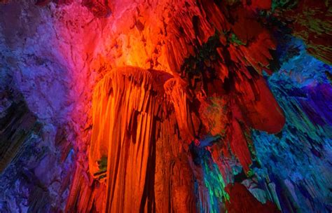 Reed Flute Cave A Stunning Multicolor Cave In Guilin Trip Ways