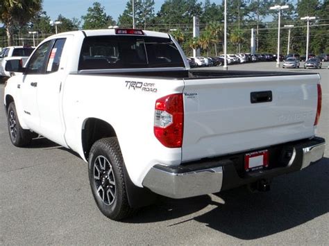 2020 competitors based on manufacturers' data as of 9/19/19. New 2018 Toyota Tundra SR5 Double Cab 5.7L FFV w/TRD Off ...
