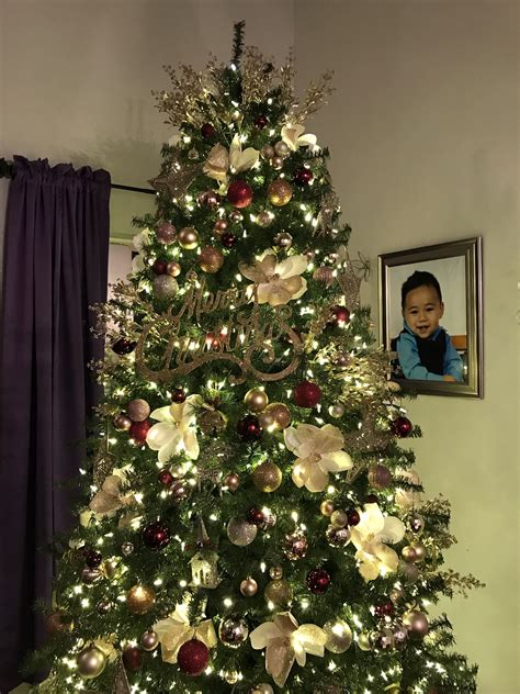 My tree this year, colors wine, champagne, white and gold ...