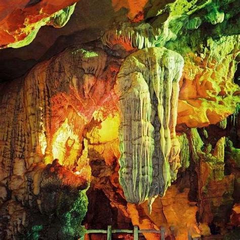 Crown Cave In Yangshuo Guilin Guilin Mysterious Places Wonderful