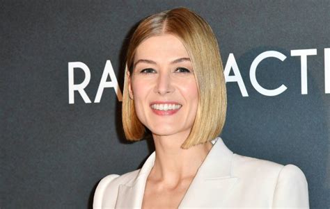 After Winning The Golden Globe Rosamund Pike Reveals A Special