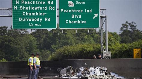 Small Plane Crashes Into Busy Atlanta Interstate 4 Killed The Kansas