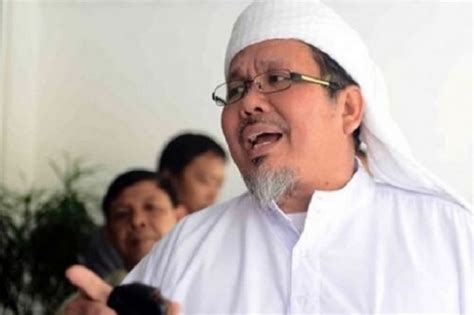 Ustad tengku zulkarnain wafat, gus miftah hingga yusuf mansur berduka. Rapatkan Barisan, Tengku Zulkarnain Siap Beri Pencerahan ...