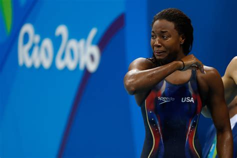 Simone Manuel Is The First Black Woman To Win An Individual Swimming