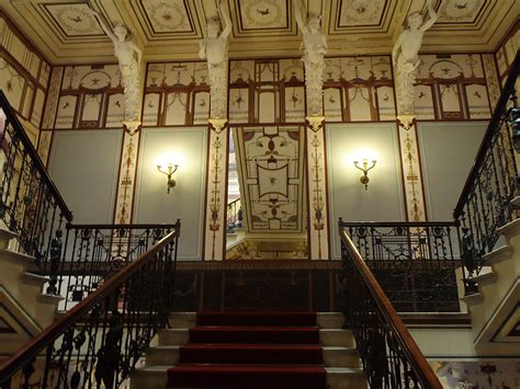 Όλοι αξίζουν μια θέση στον παράδεισο. Κέρκυρα Αχίλλειον εσωτερικό Φωτογραφίες