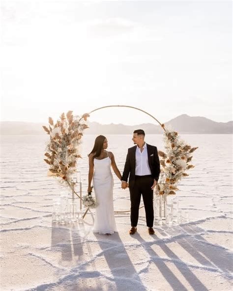 How To Plan A Destination Wedding 10 Step Guide Minted