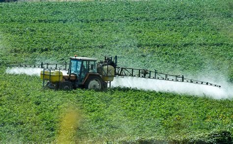 Boeren En Tuinders Gebruiken Pesticiden Die Mogelijk Gevaarlijk Zijn