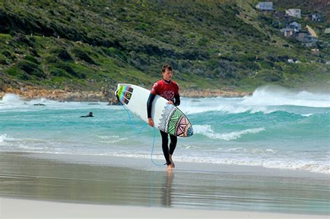 Learn To Surf In Cape Town A Beginners Guide