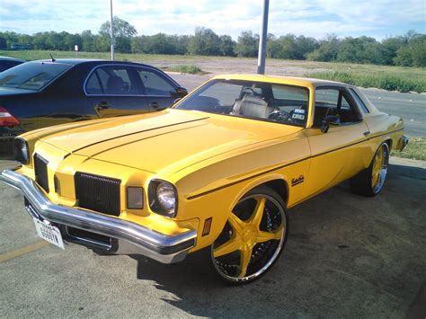 1974 Cutlass on 24's - Big Rims - Custom Wheels