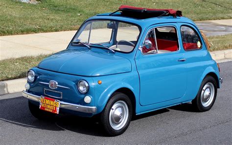 Model year 2012 fiat 500 hardtops come in pop, sport, and lounge versions, while the fiat 500c — c for cabrio — is sold as a pop or lounge trim version only. 1968 Fiat 500 Cabrio Roof