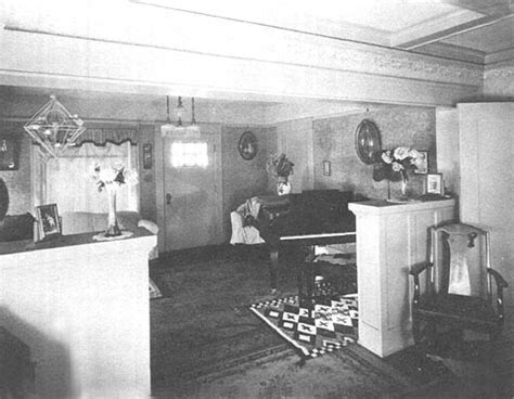 It enjoyed center stage at five particular fairs: Pics of Craftsman and other styles from 1900's