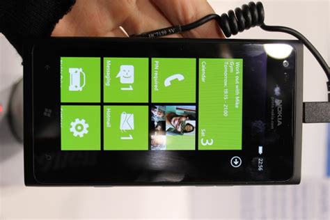Nokia Lumia 800 Vs Nokia Lumia 900