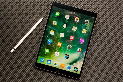 Ipad Pro Vs Ipad 2017 Which Model Is The Best For You Cnet