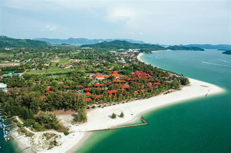 It is 30 kilometers away from the mainland and adjacent to the land border. Travel Guide: 24 hours in Langkawi island, Malaysia