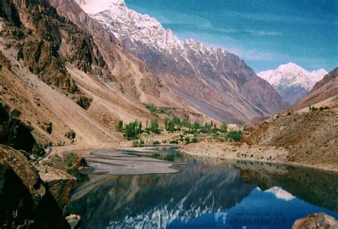 Alluring Planet Khalti Lake Ghizer Gilgit Baltistan Pakistan