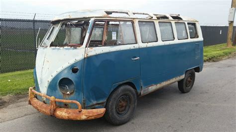 We Love Volkswagens Past Present And Future 1965 Volkswagen Bus