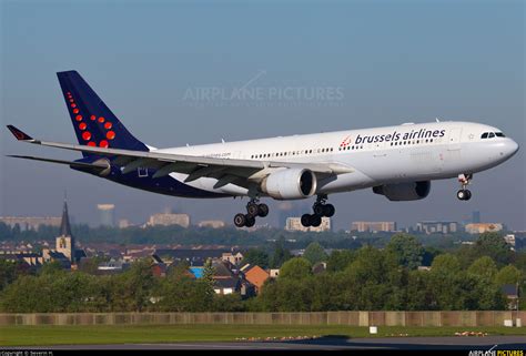 Oo Sfu Brussels Airlines Airbus A330 200 At Brussels Zaventem