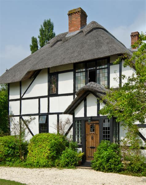 Old English Country Cottage Empora Luxury And Bespoke