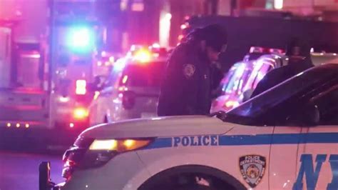 Gunman Shoots Roommate Two Nypd Officers In Brooklyn Nbc New York