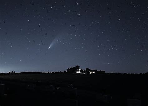 Pennsylvanians Look To Night Sky For Comet Passing Earth And Share