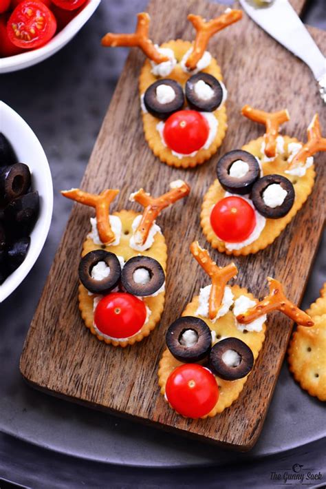 With delicious dishes like crostini toasts, dips, and all kinds of cheeses, these appetizers are sure to become a festive addition to the party. Reindeer Snacks Recipe - The Gunny Sack