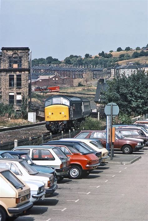45040 Dewsbury August 1984 The Station Car Park Appears Flickr