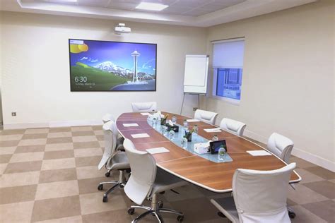 Meeting Room Digital Screens Large Scale Flat Panel Displays For