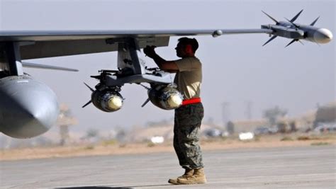 قذائف هاون تستهدف أكبر قاعدة جوية في العراق الأخبار