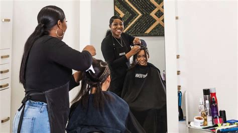 African Americans In The Hair Industry Say Covid Social Distancing Is Crushing Them Mac Vc