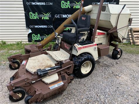 61in Grasshopper 725d Commercial Diesel Mower W Rear Grass Collector
