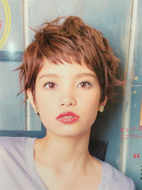 Choppy bangs are often paired with pixie cuts, but they also look great with other styles, including bobs. Short choppy haircut | 髪型 ベリーショート レディース, ヘアスタイリング, ヘアカット