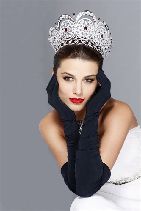 In 2009 Diamond Nexus Labs Made Miss Universe Crown The Crown Is Set