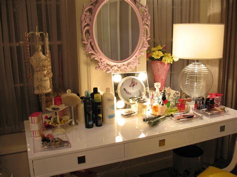 We did not find results for: We love the mirror in Hanna's bedroom! Make a cute DIY ...