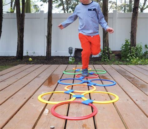 25 Easy Outdoor Games The Chirping Moms