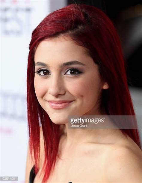 Actress Ariana Grande Arrives At The Afi Fest 2009 Premiere Of 20th Century Foxs Fantastic Mr
