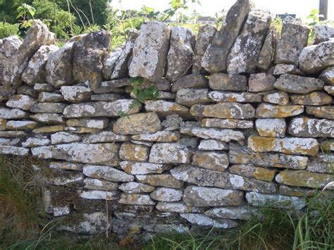 A Cotswold Year: Old Walls