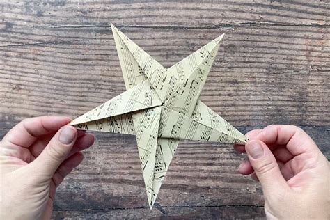 Fold An Origami Star In 5 Simple Steps Its Always Autumn